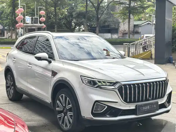 Hongqi HS5 2022