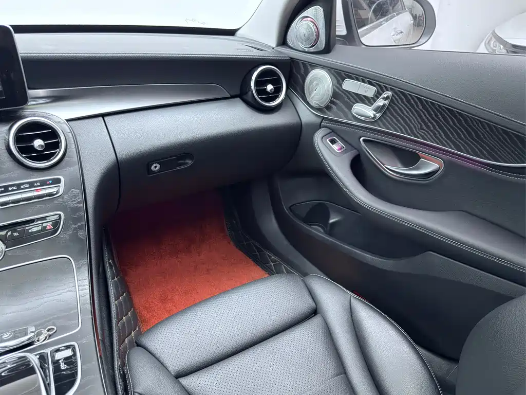 Mercedes-Benz C-Class 2015 — фото 8