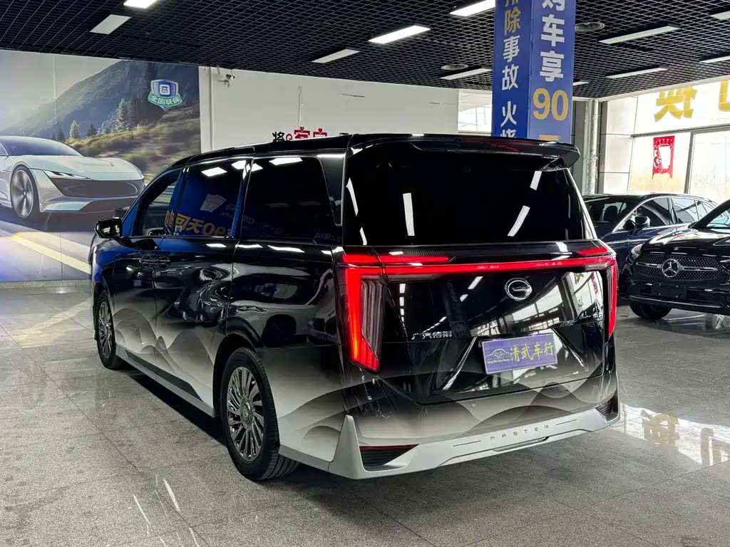 GAC Motor Trumpchi M8 2023 — фото 13