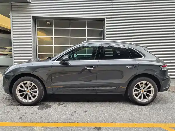 Porsche Macan 2023