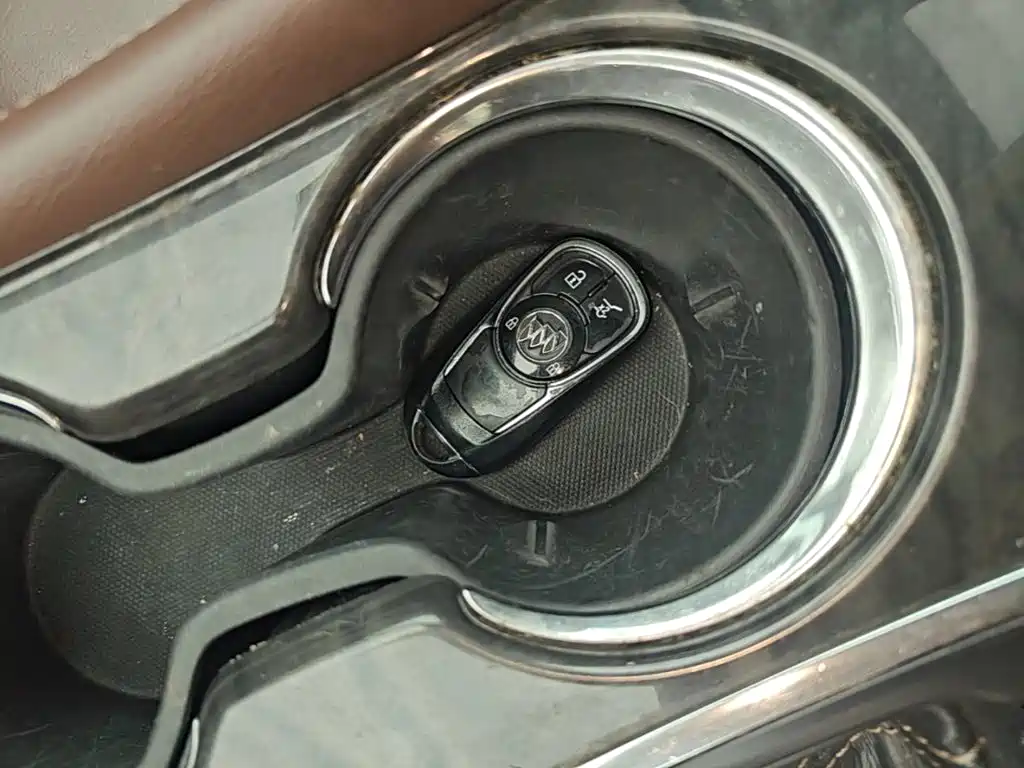 Buick Envision Plus 2015 — фото 9