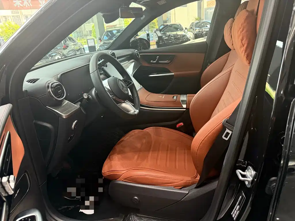 Mercedes-Benz GLC 2023