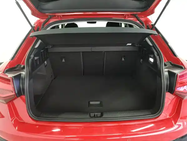 Audi Q2L 2021