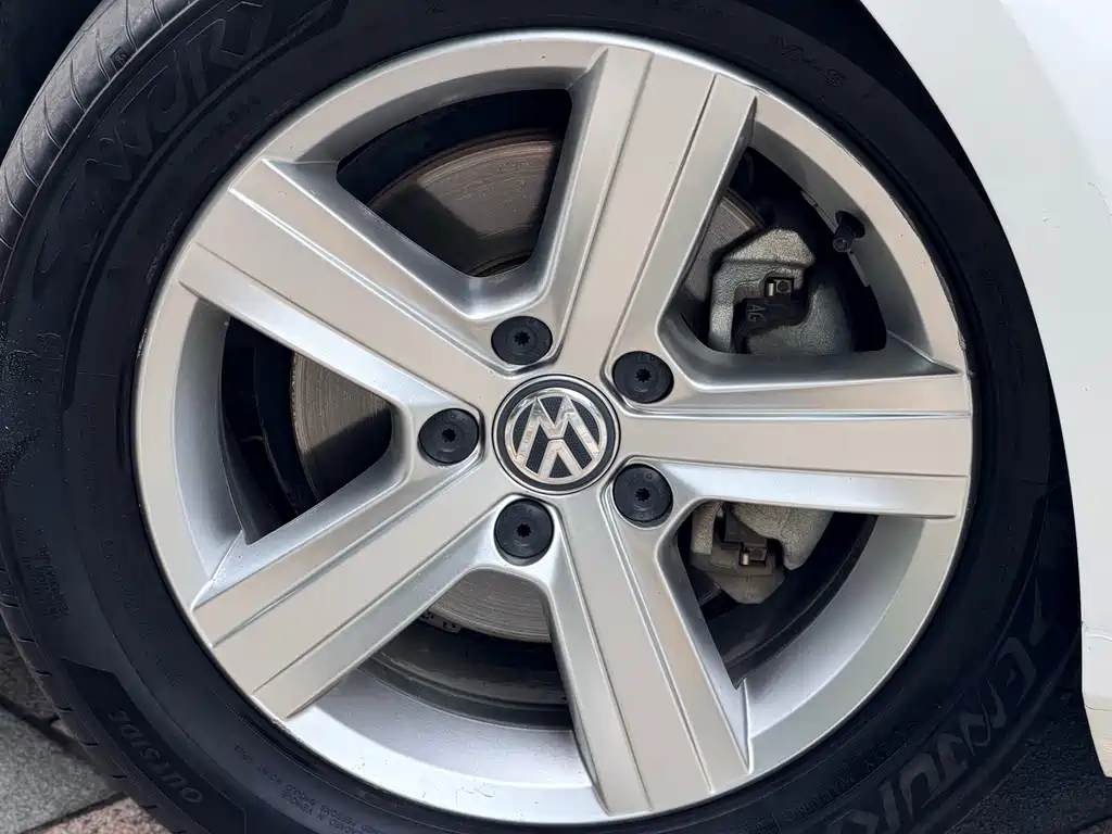 Volkswagen Golf 2015 — фото 16