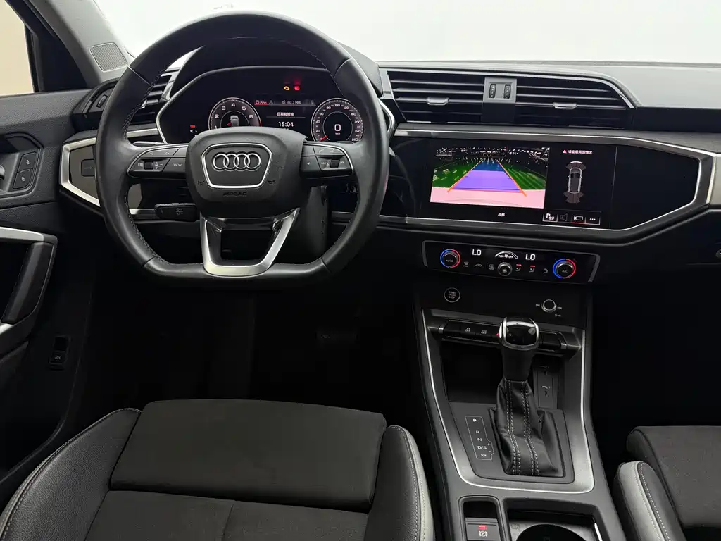 Audi Q3 2023 — фото 10