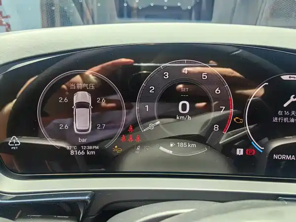 Porsche Cayenne 2025