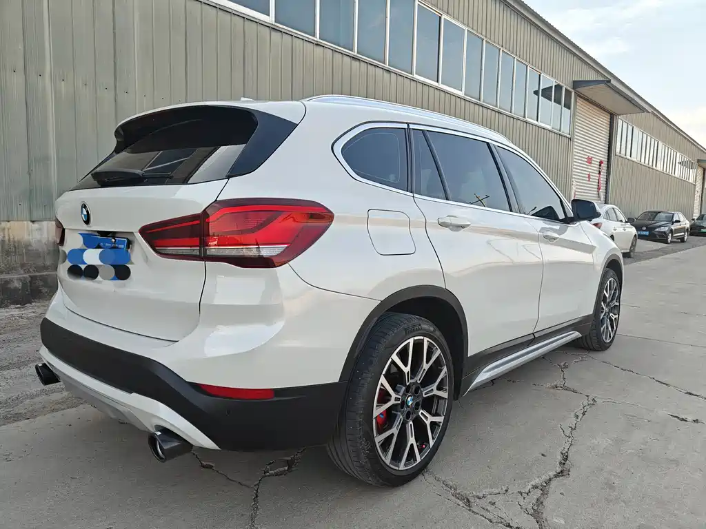 BMW X1 2019 — фото 4