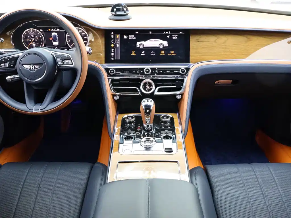 Bentley Flying Spur PHEV 2023 — фото 16