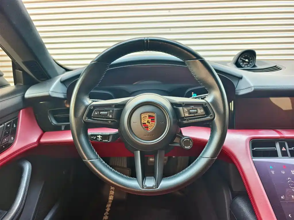 Porsche Taycan 2021 — фото 9