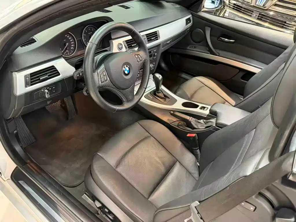 BMW 3 Series 2009