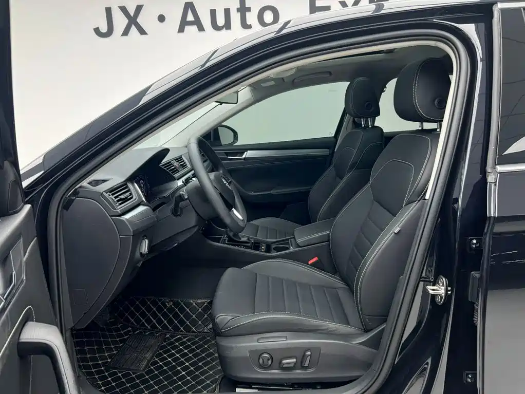 Skoda Speedy 2024 — фото 12