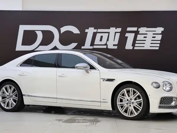Bentley Flying Spur Plug-In Hybrid 2023