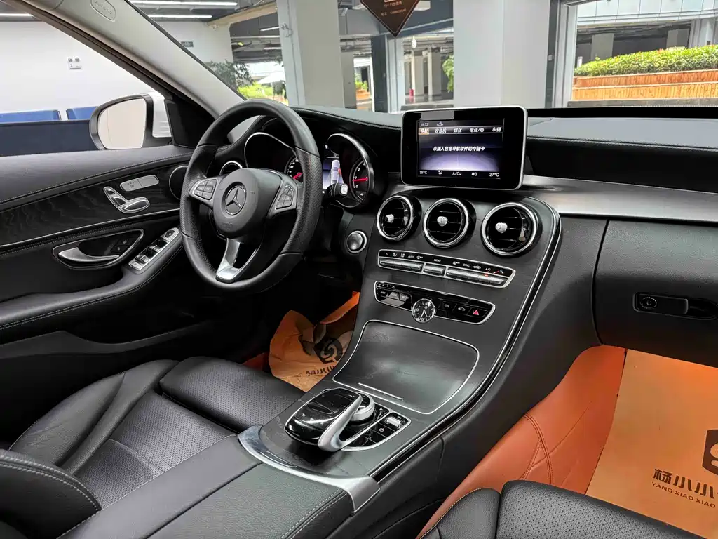 Mercedes-Benz C-Class 2018 — фото 30