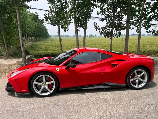 Ferrari 488 2018