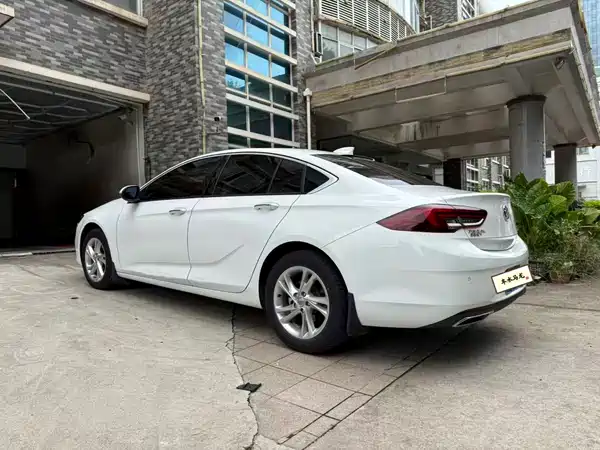Buick Regal 2021