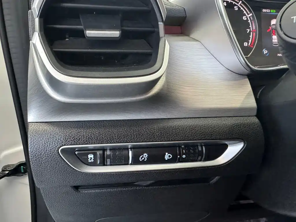 Geely Binyue 2022
