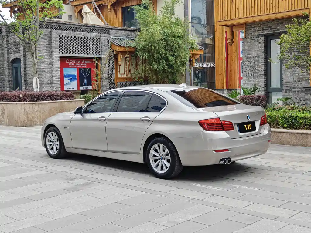 BMW 5 Series 2015 — фото 4