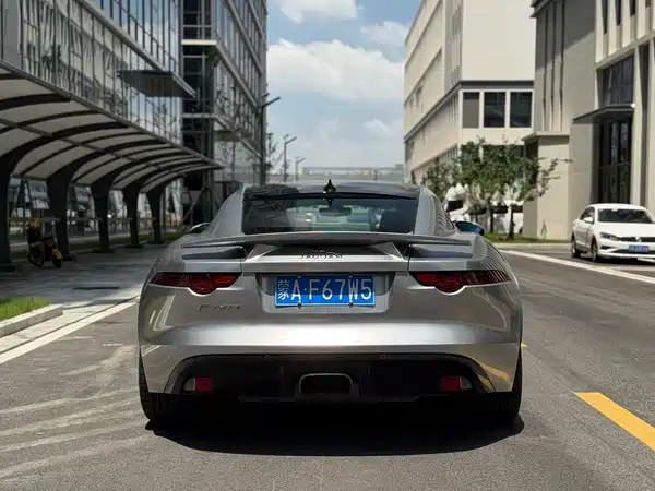 Jaguar F-TYPE 2019