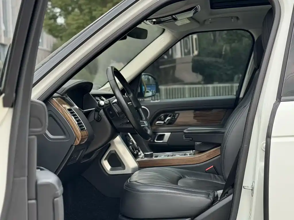 Land Rover Range Rover 2018 — фото 3