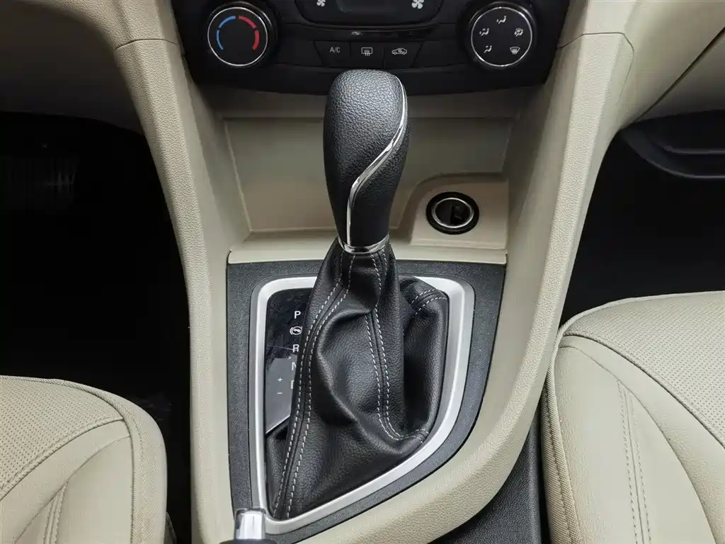 Buick Excelle 2020 — фото 13