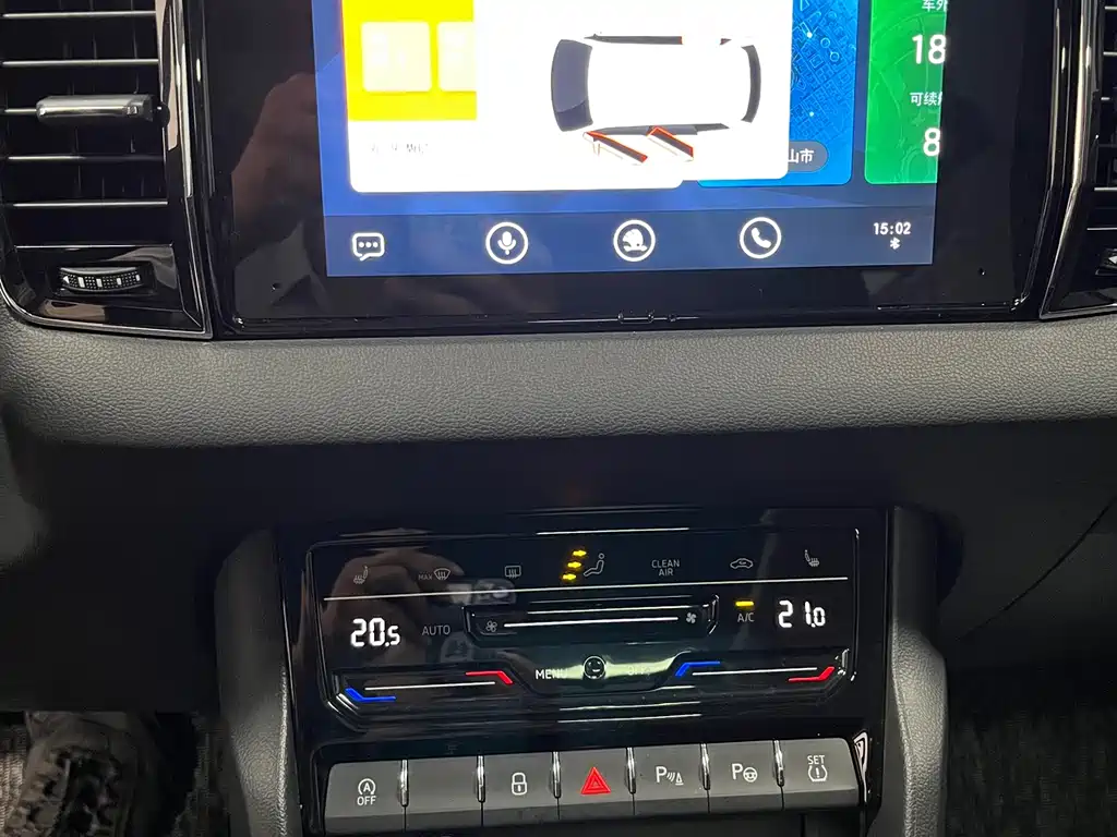 Skoda Karoq 2023 — фото 13