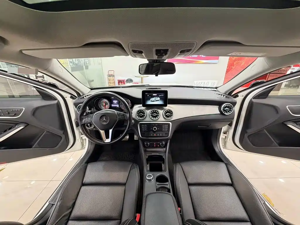 Mercedes-Benz GLA 2016 — фото 8