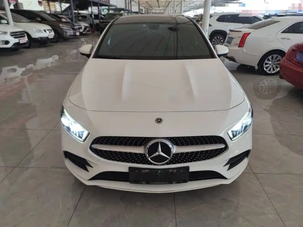Mercedes-Benz A-Class 2023 — фото 3