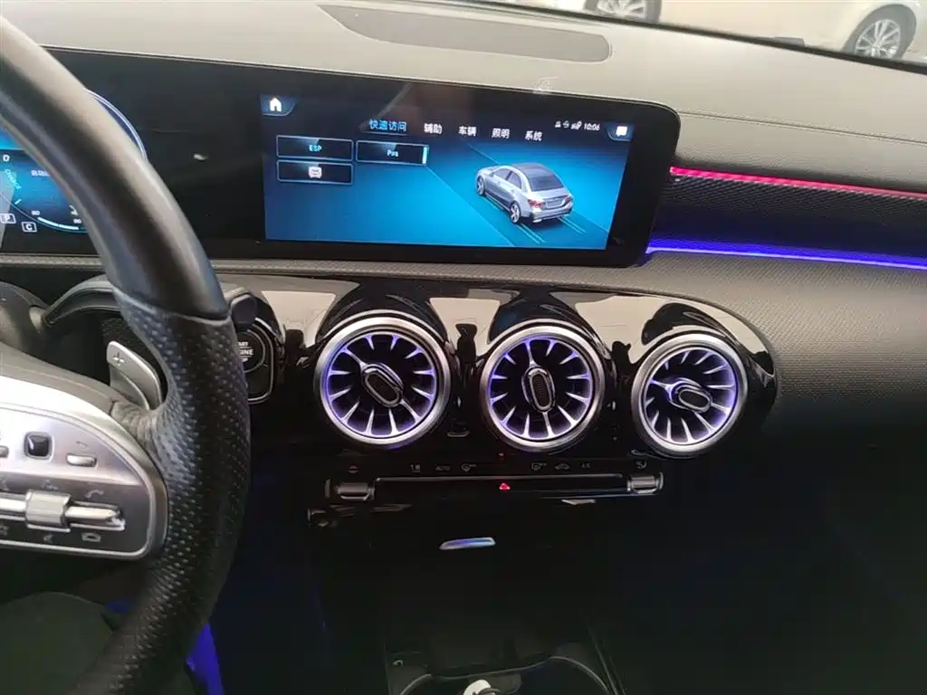 Mercedes-Benz A-Class 2023 — фото 13