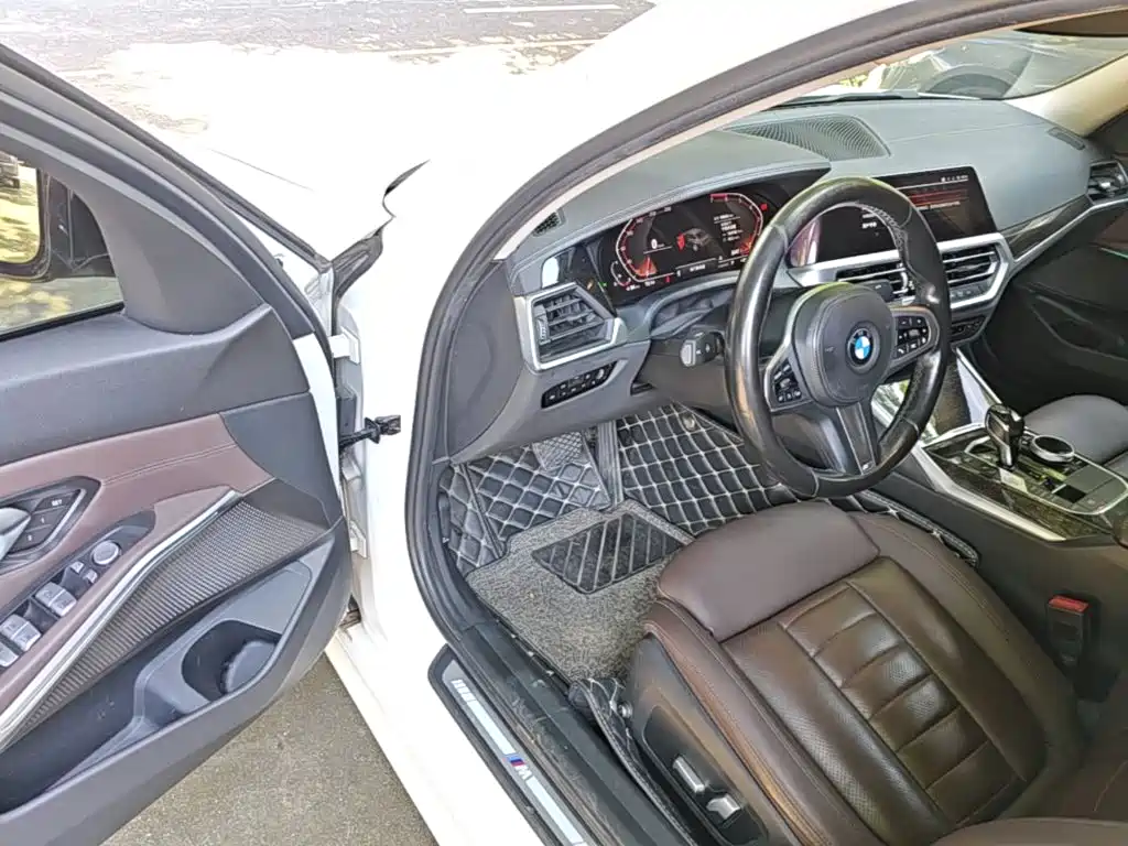BMW 3 Series 2020 — фото 16