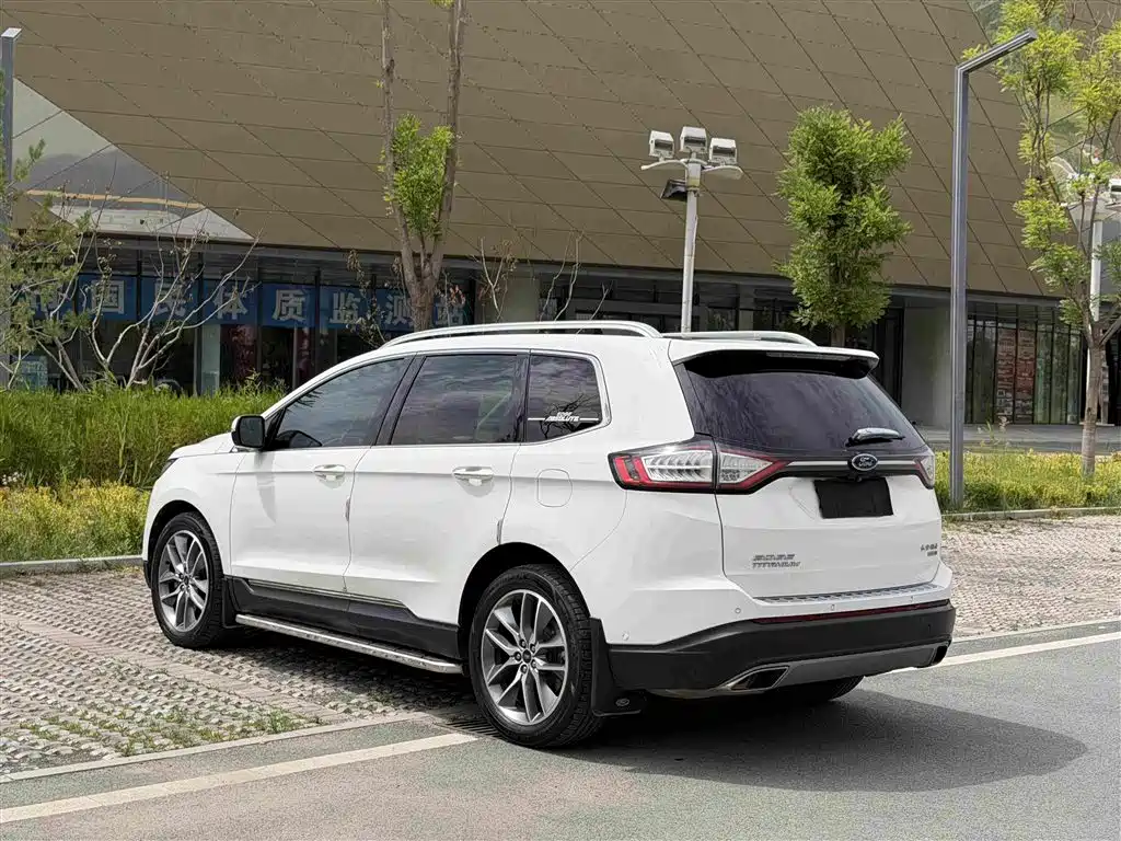 Ford Edge 2019 — фото 6