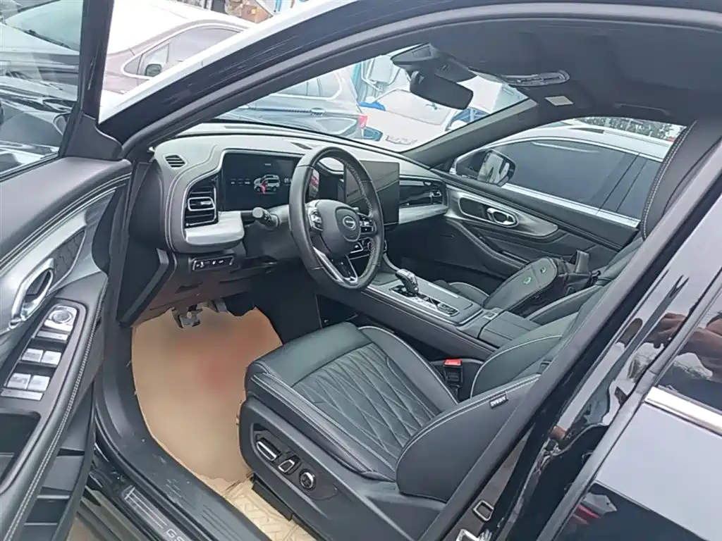 GAC Motor Trumpchi GS8 2023 — фото 15