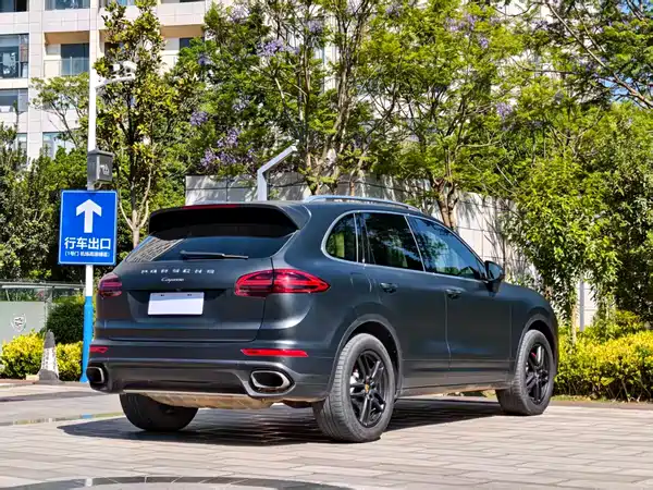 Porsche Cayenne 2015