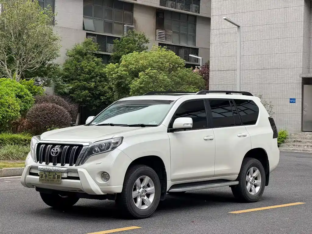 Toyota Prado 2016 — фото 3