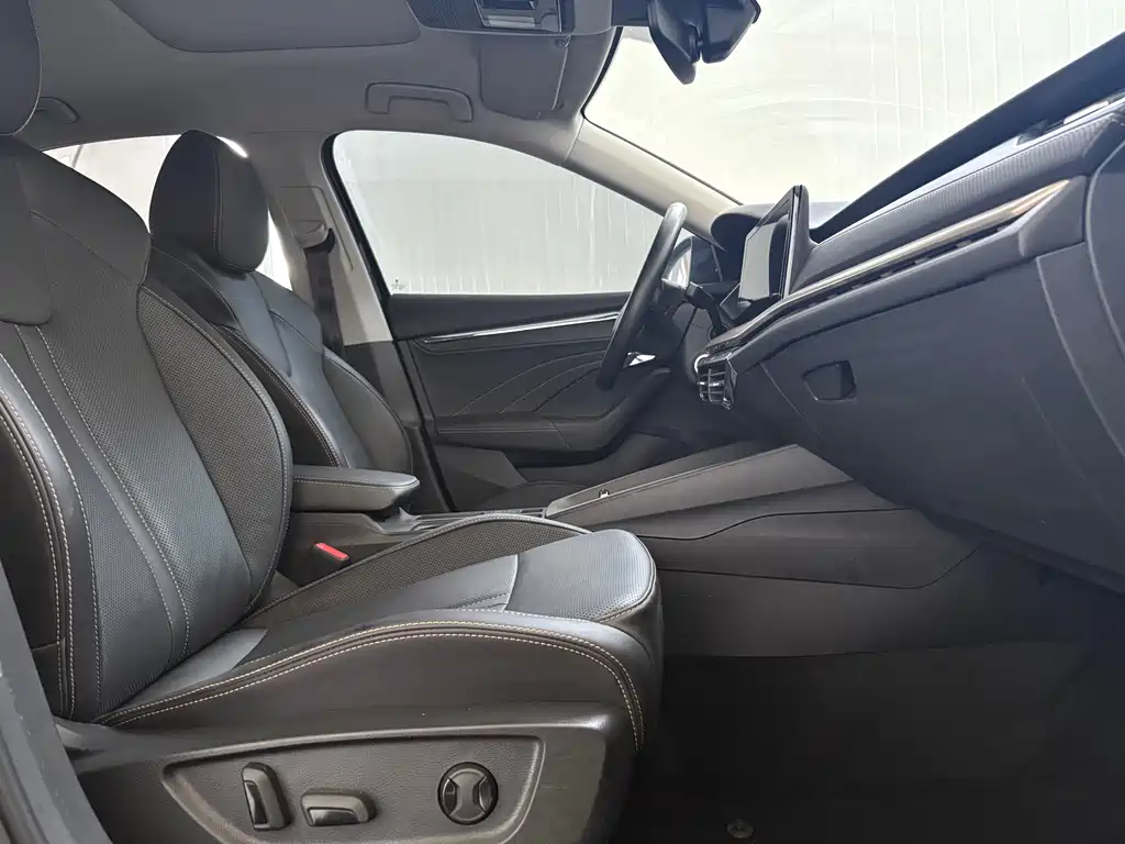 Skoda Octavia 2022 — фото 20