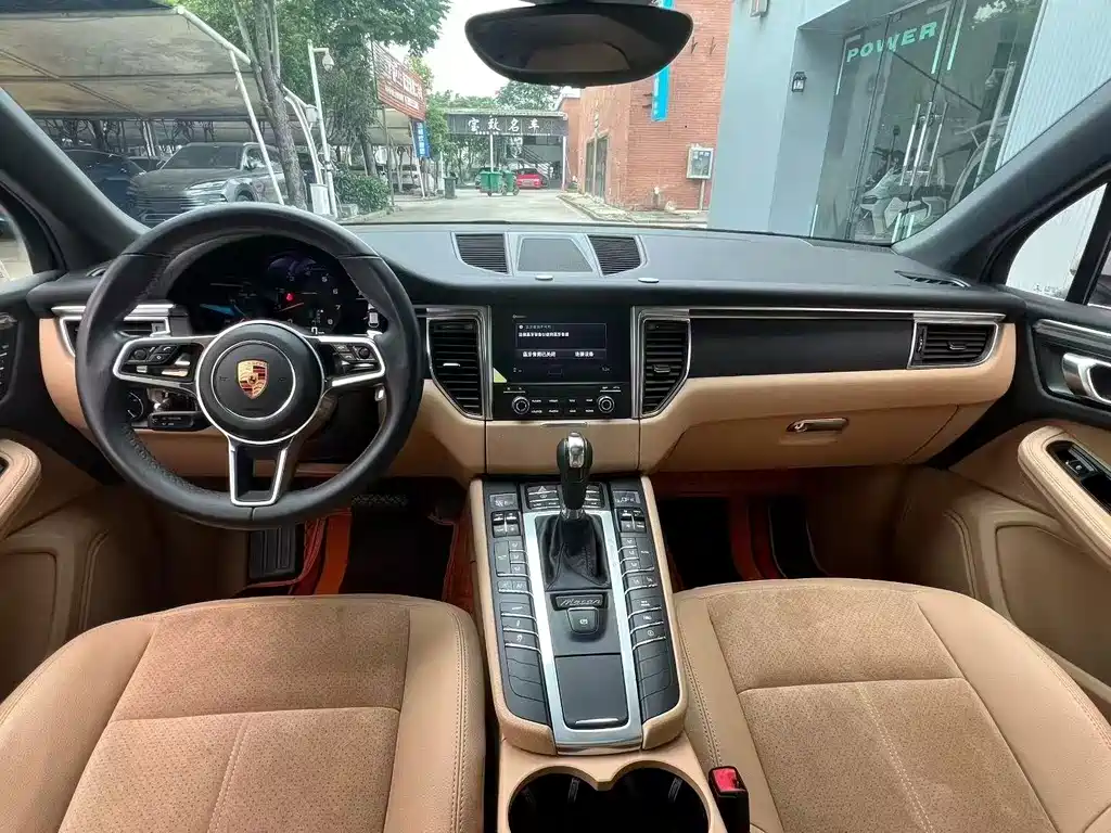 Porsche Macan 2018 — фото 8
