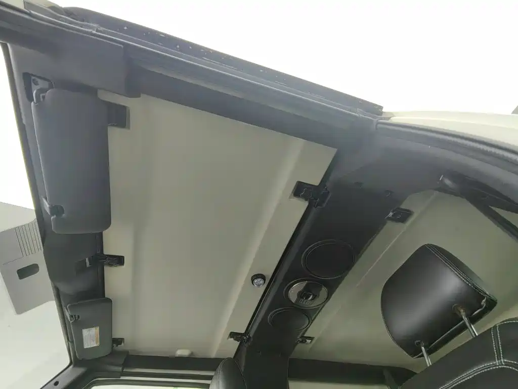 BAIC BJ40 2015 — фото 14