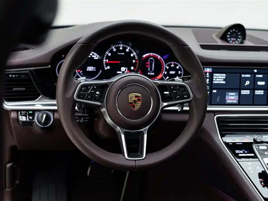 Porsche Panamera 2019 — фото 15