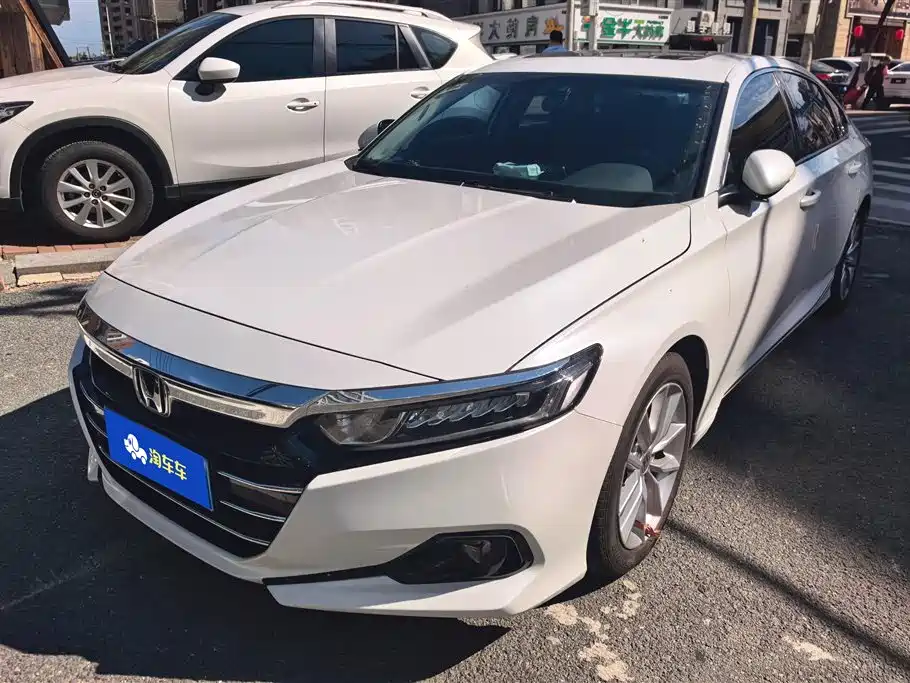 Honda Accord 2022 — фото 1