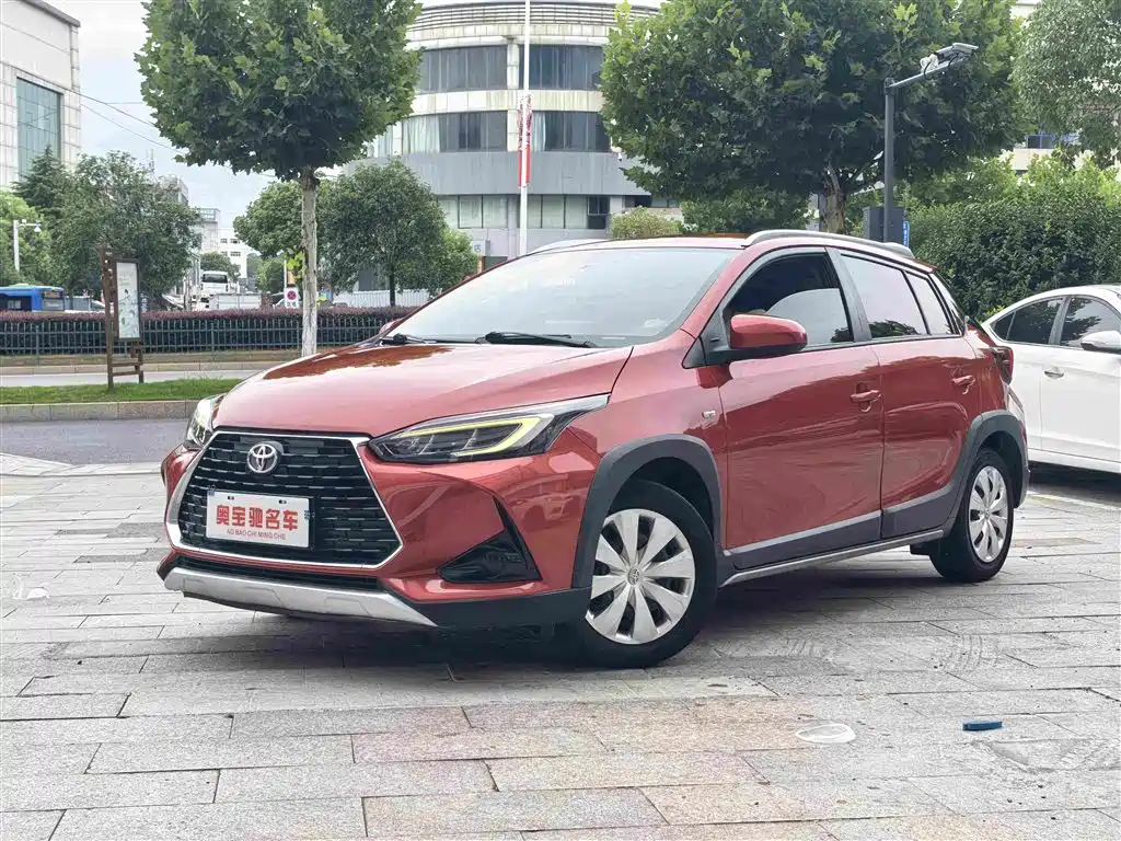 Toyota Yaris L 2023