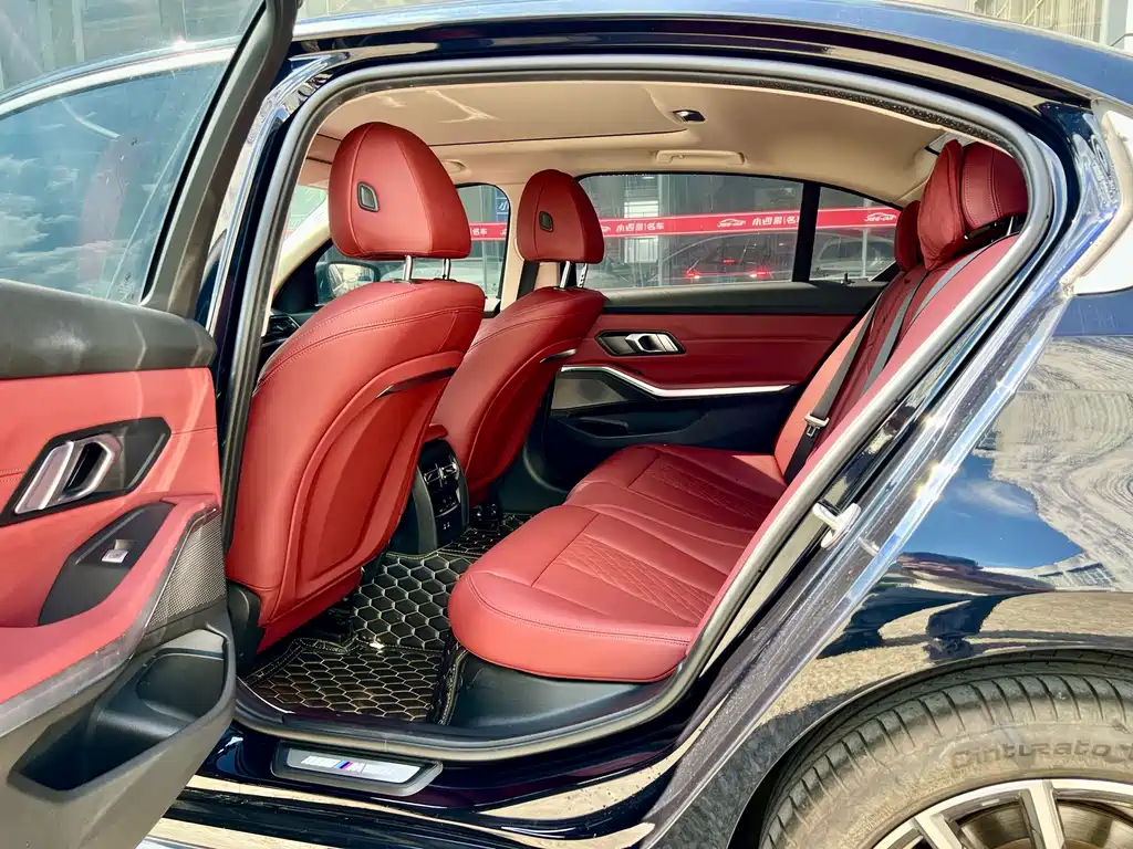 BMW 3 Series 2023