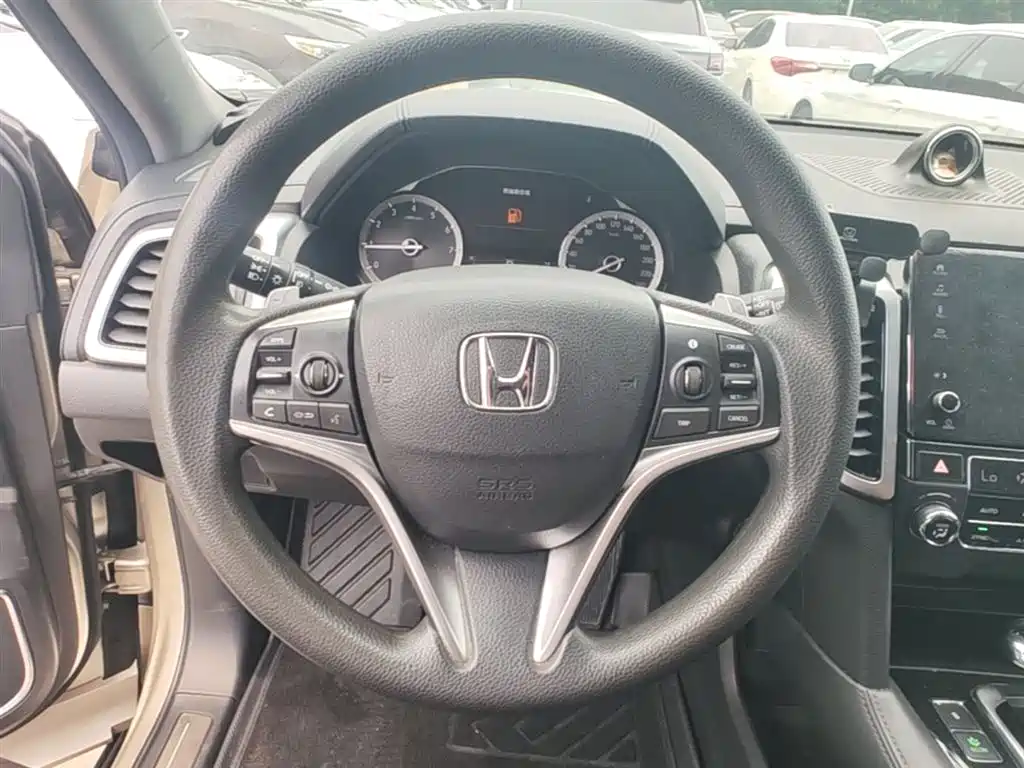 Honda UR-V 2018 — фото 11