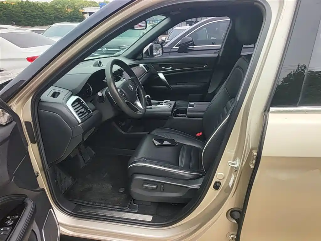 Honda UR-V 2018 — фото 15