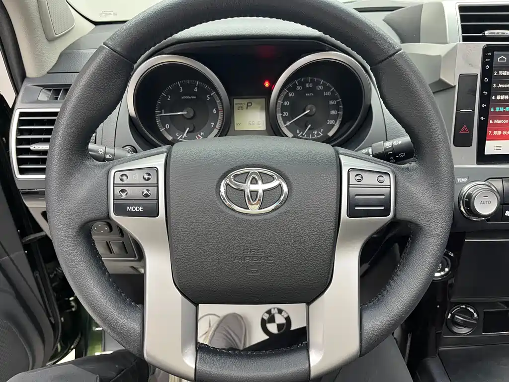 Toyota Prado 2017 — фото 18