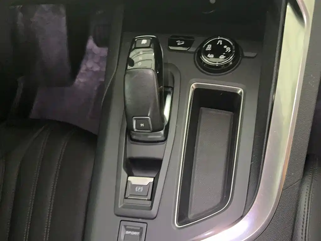 Peugeot 4008 2017 — фото 10