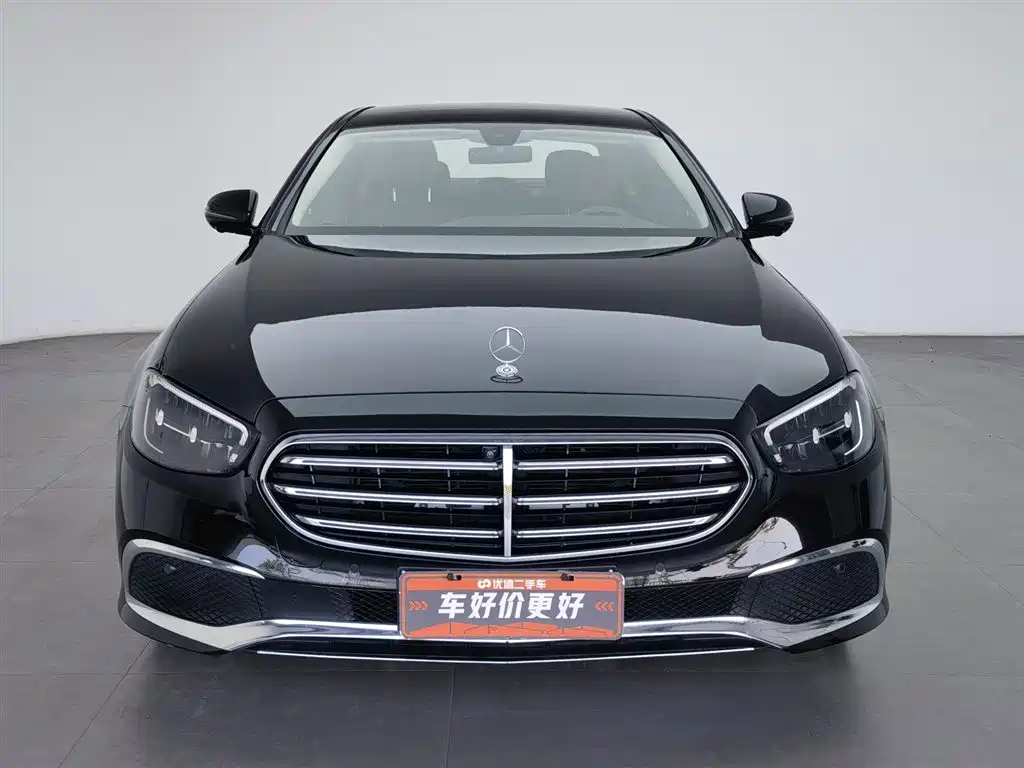 Mercedes-Benz E-Class 2023 — фото 3