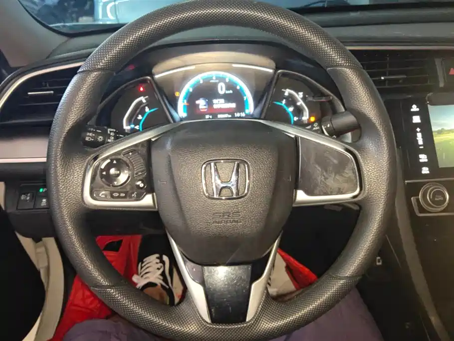 Honda Civic 2018 — фото 15