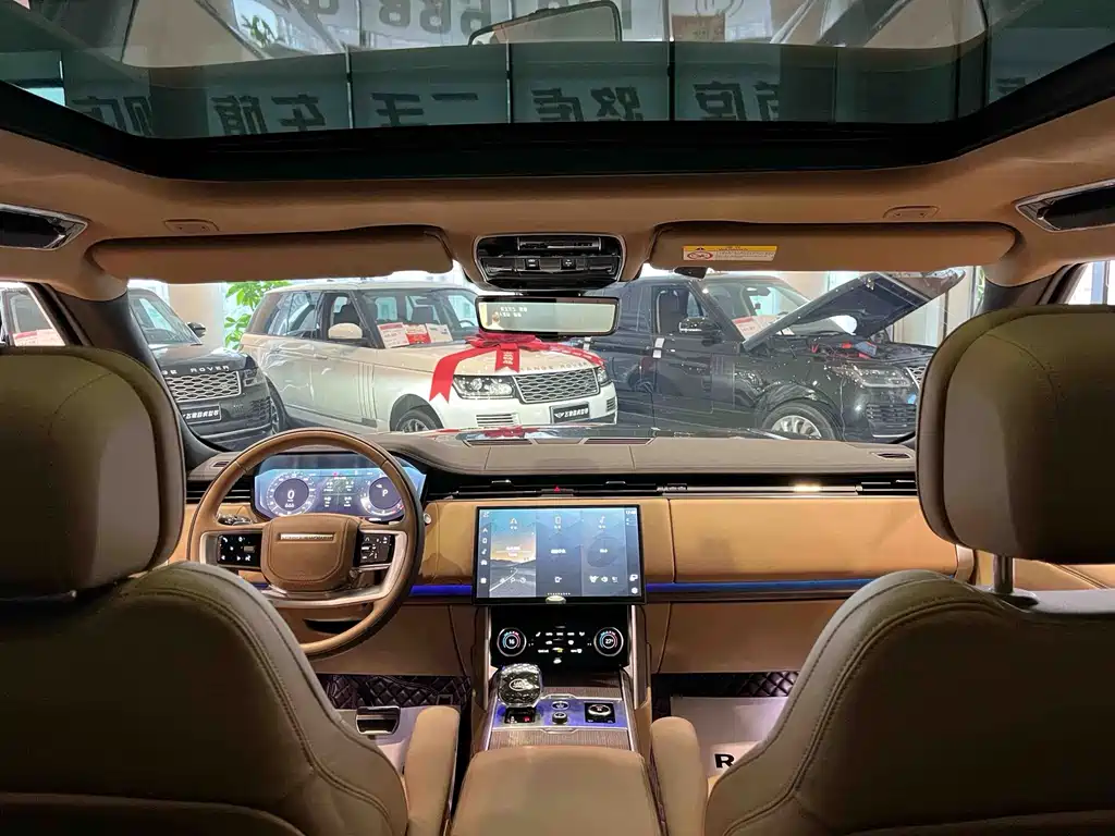 Land Rover Range Rover 2022 — фото 13