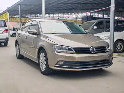 Volkswagen Sagitar 2015