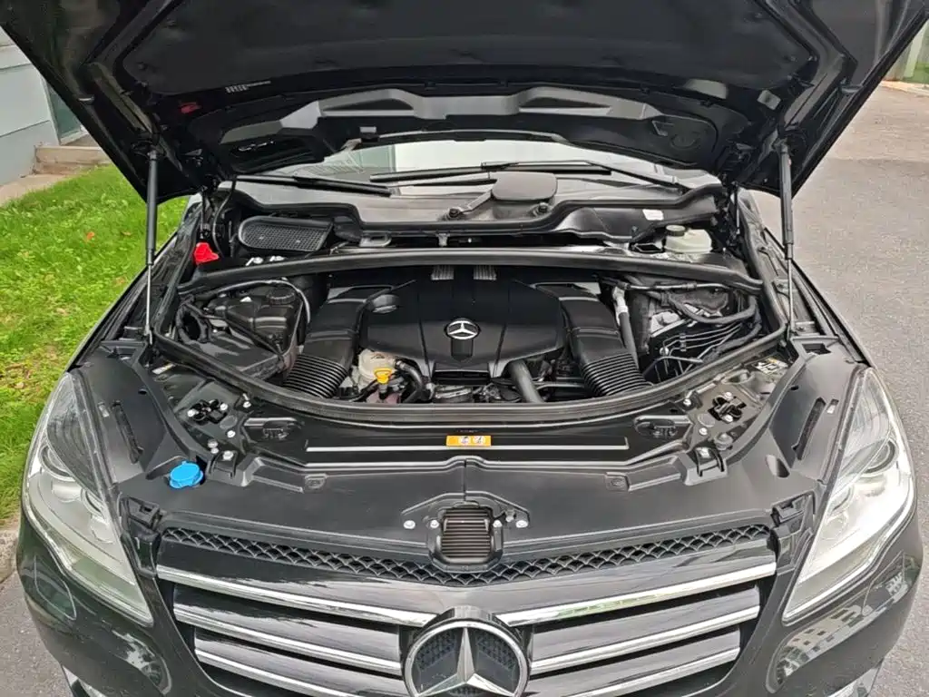 Mercedes-Benz R-Class 2017 — фото 20