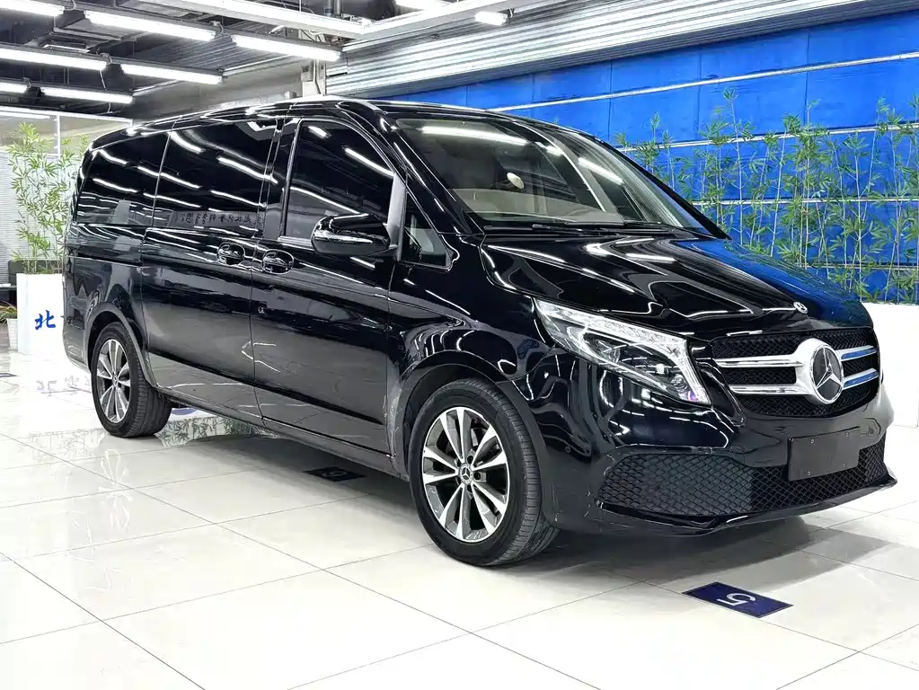 Mercedes-Benz V-Class 2021 — фото 3